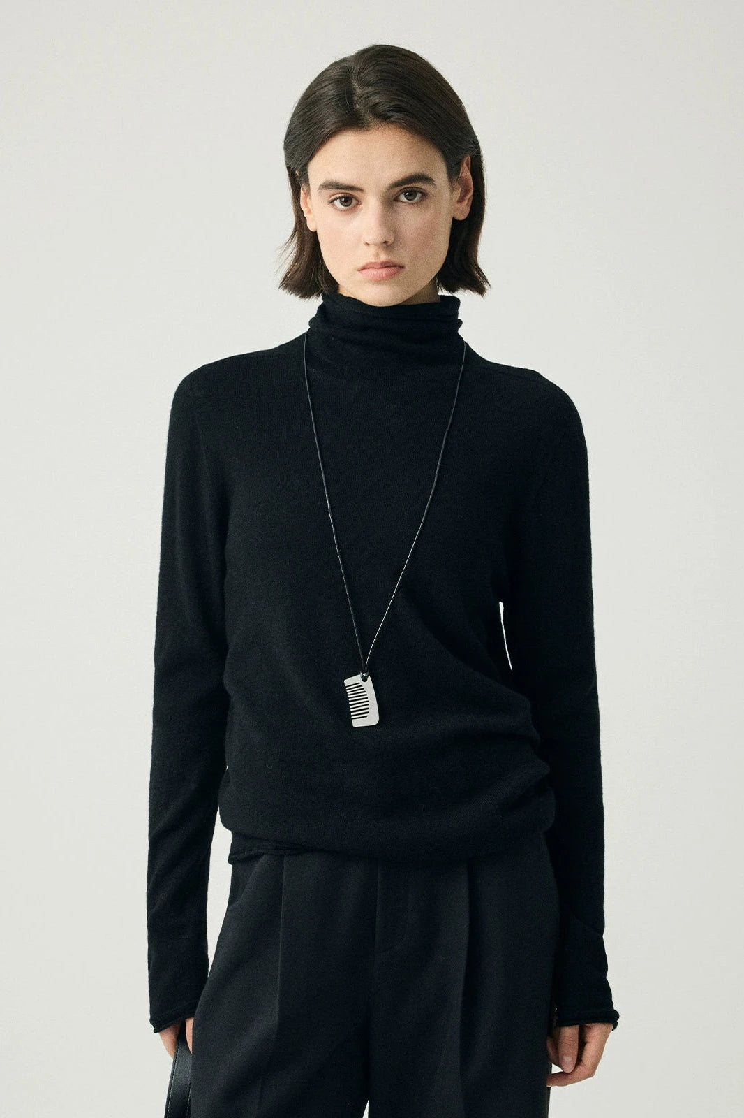 Wool soft turtleneck sweater B3516