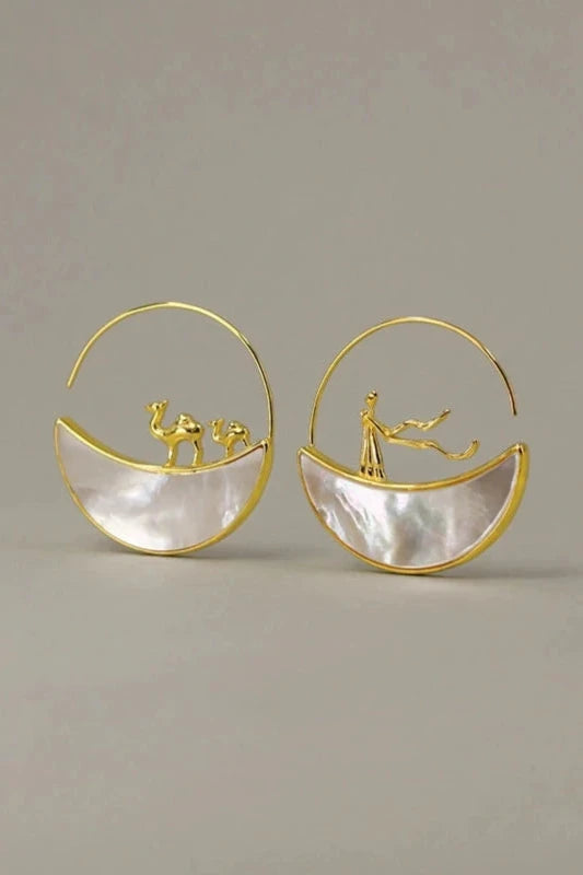 S925 Natural White Shell Earrings B3492