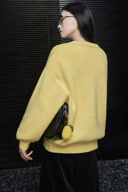 Yellow loose knit sweater B3439