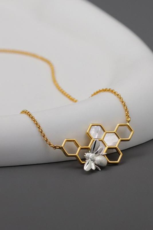 S925 Art Honeycomb Bee Design Necklace B3548