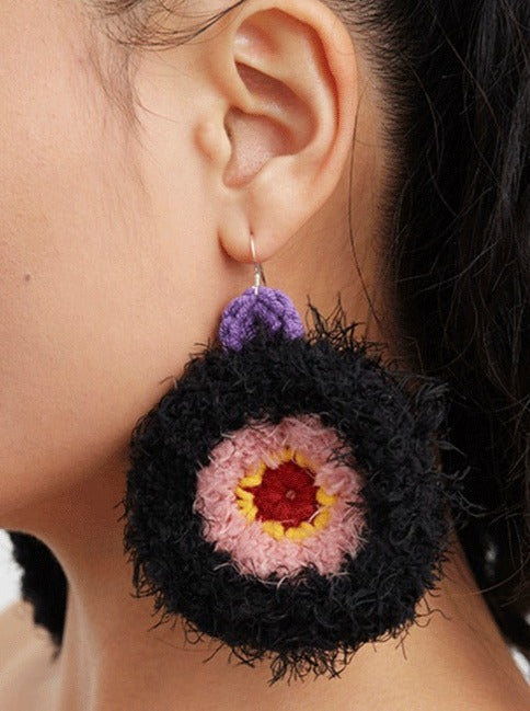 Hand hook brush round earrings B2241