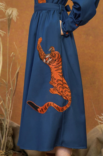 Twin tiger embroidered blue dress B3368