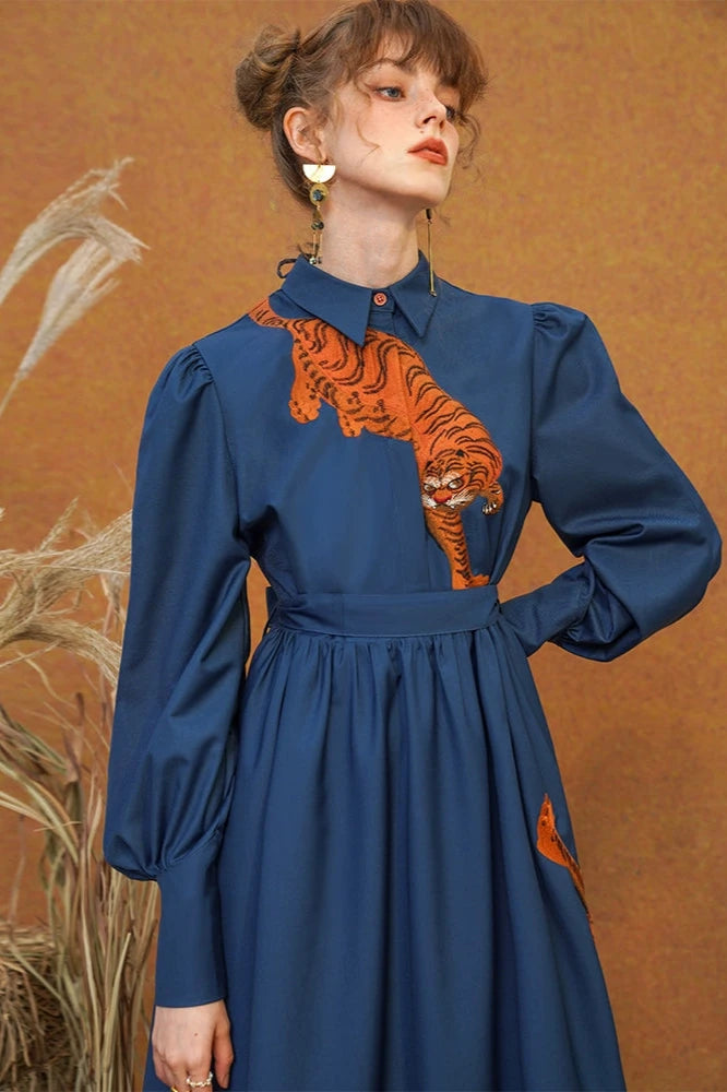 Twin tiger embroidered blue dress B3368