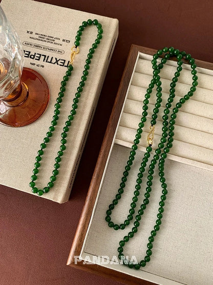 Green chalcedony bead necklace B2672