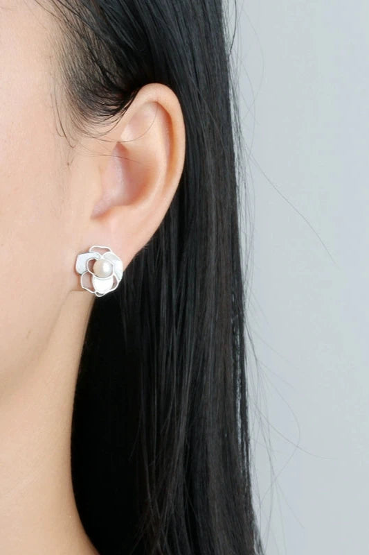 S925 Feminine Pearl Flower Earrings B3188