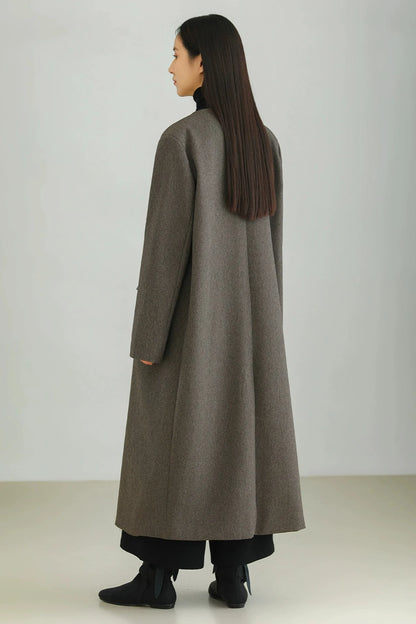 Minimalist V-neck long coat B3448