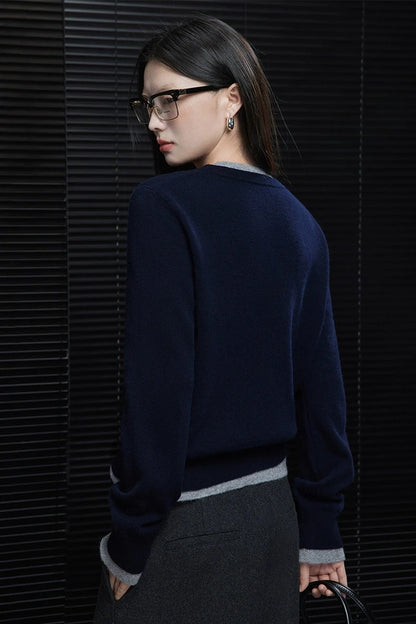 Navy blue V-neck sweater B3433