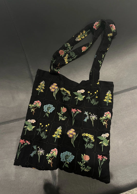 Vintage Flower Embroidery Shoulder Bag B3027