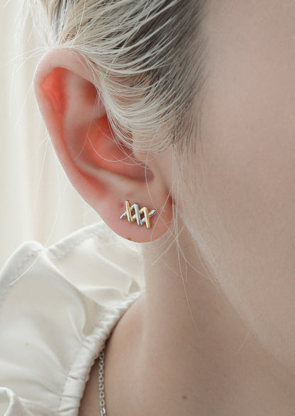 Cool Ribbon Earrings B3054