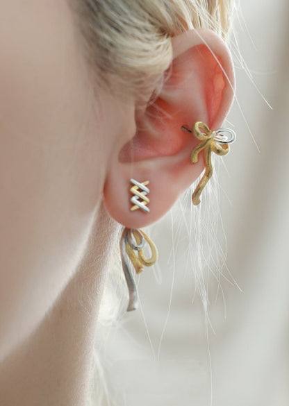 Cool Ribbon Earrings B3054