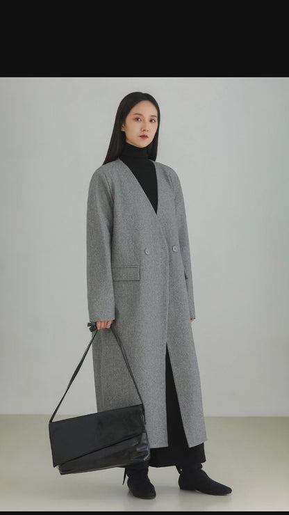 Minimalist V-neck long coat B3448