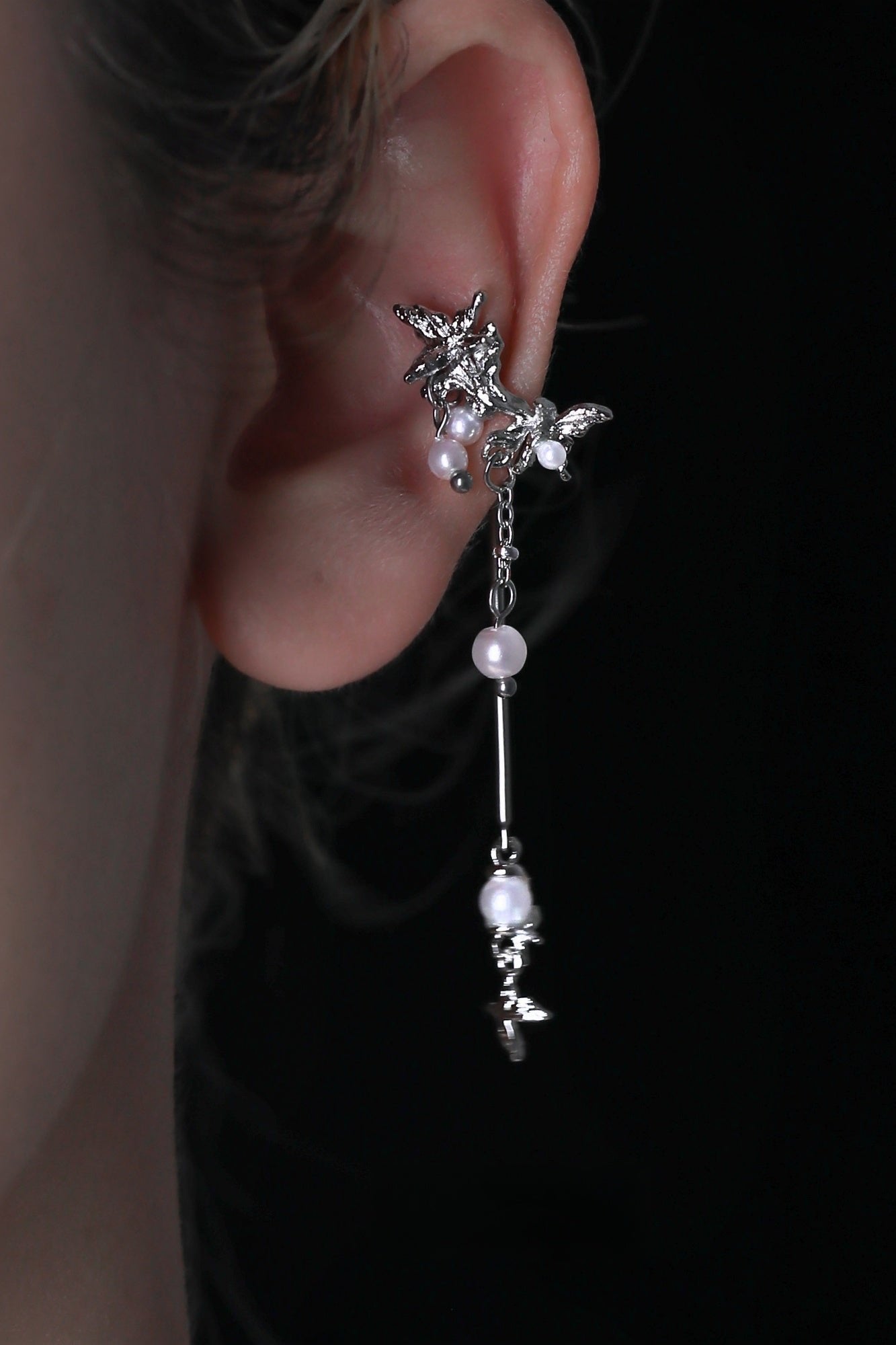 Butterfly Bubble Pearl Ear Cuff B3214