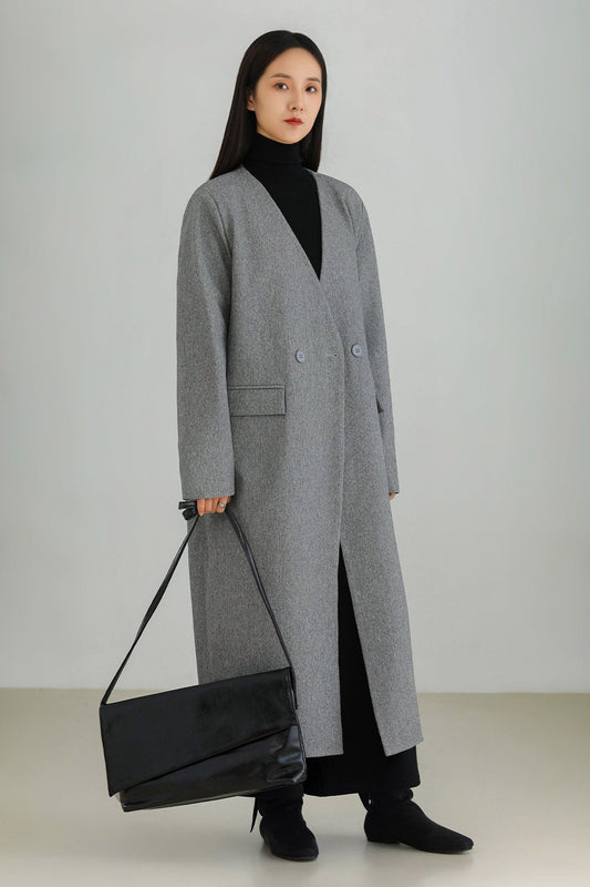 Minimalist V-neck long coat B3448