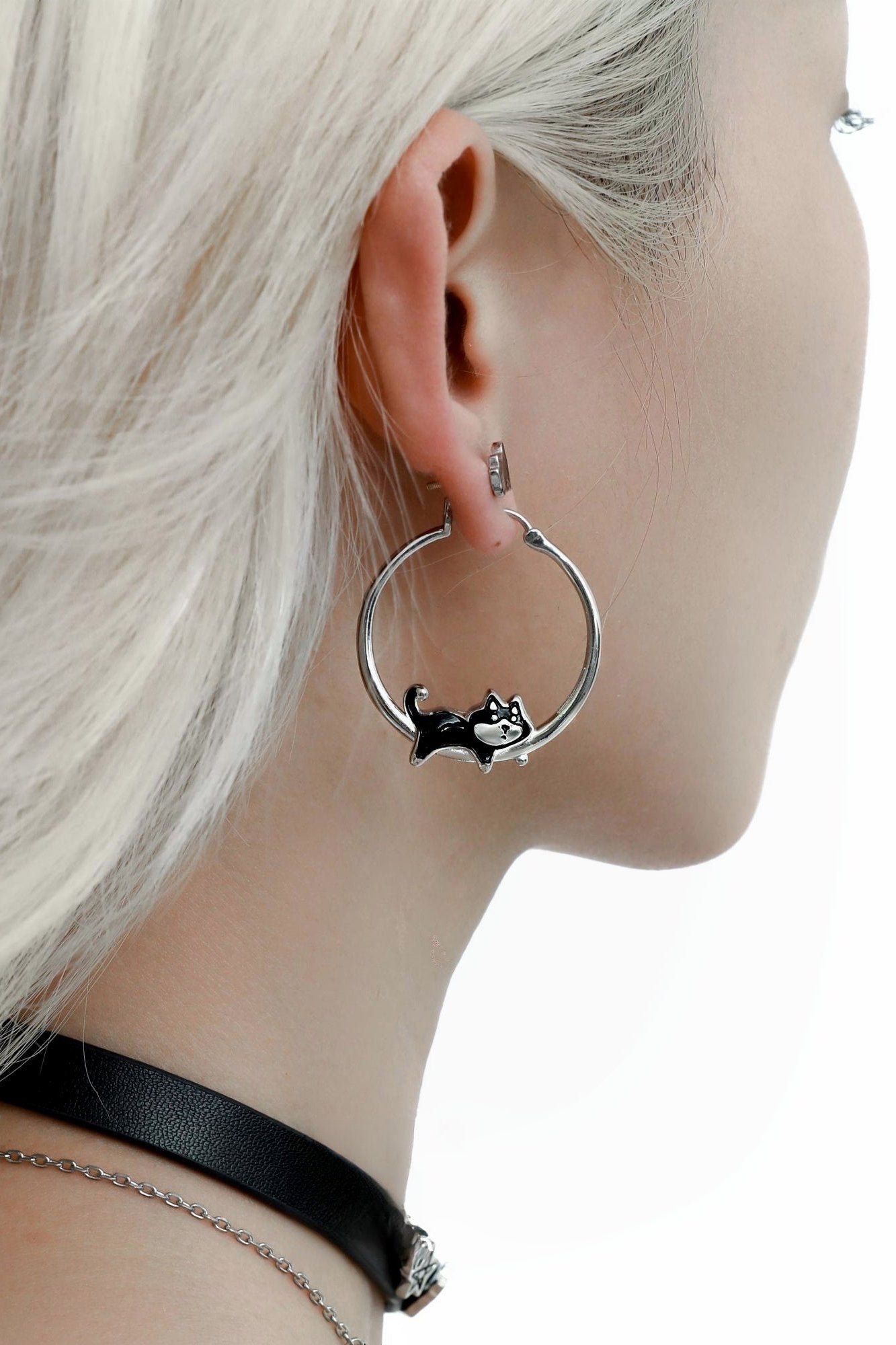 Sweet Cool Husky Hoop Earrings B3464