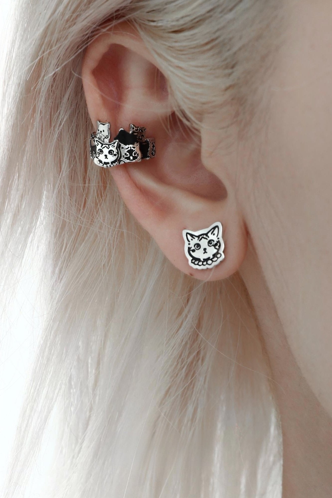 Graffiti Cat Unisex Ear Cuff B3470