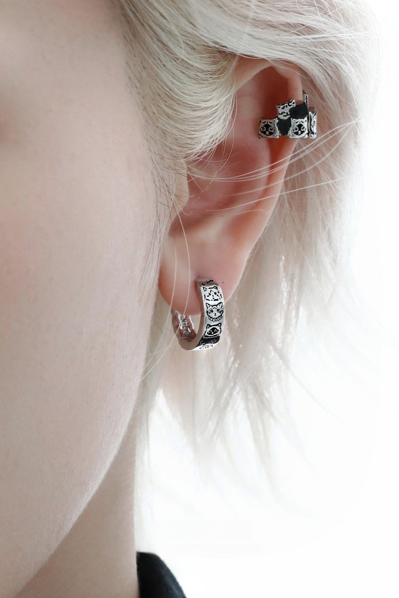 Graffiti Cat Unisex Ear Cuff B3470