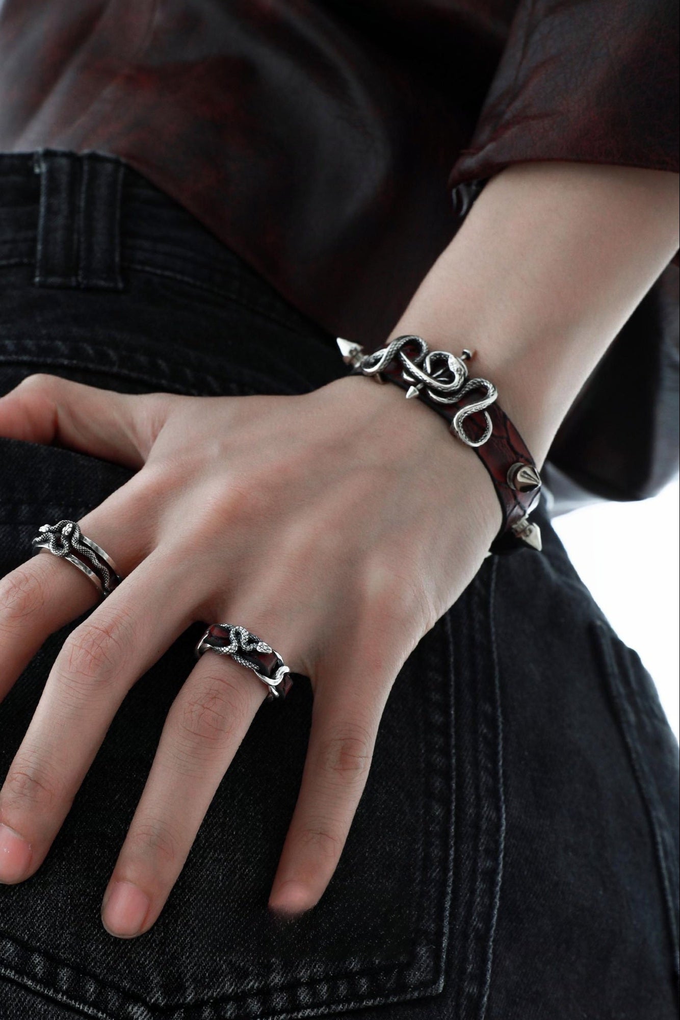 Snake leather bracelet B3622